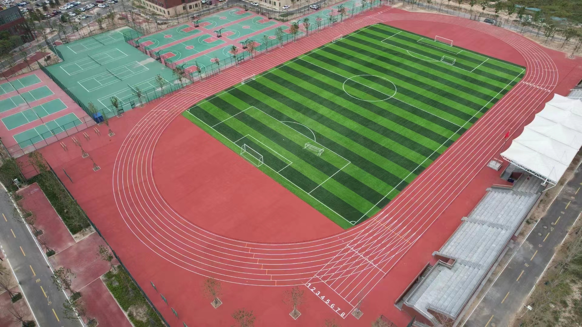 马鞍山市足球场人造草坪预制型跑道 - 厂家